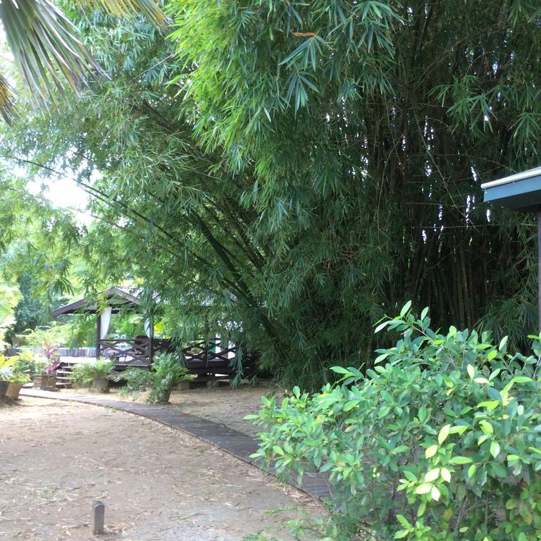 Bamboe Vila Meerzorg Exterior foto